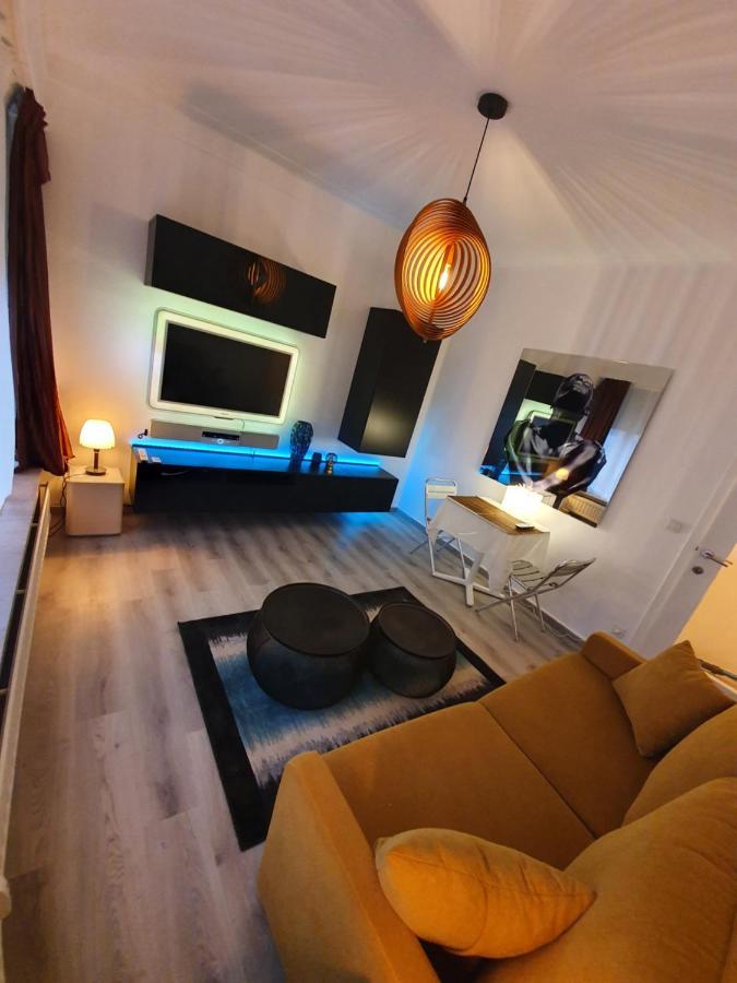 Cosy Corner In Quiet Suburb - All Cars Allowed Antwerp Exterior photo